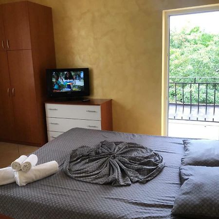Apartmán Dormi Oradea Exteriér fotografie