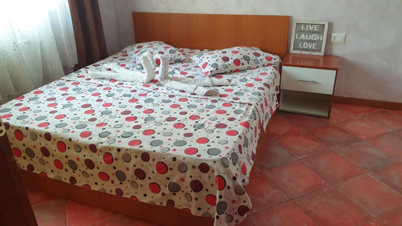 Apartmán Dormi Oradea Exteriér fotografie
