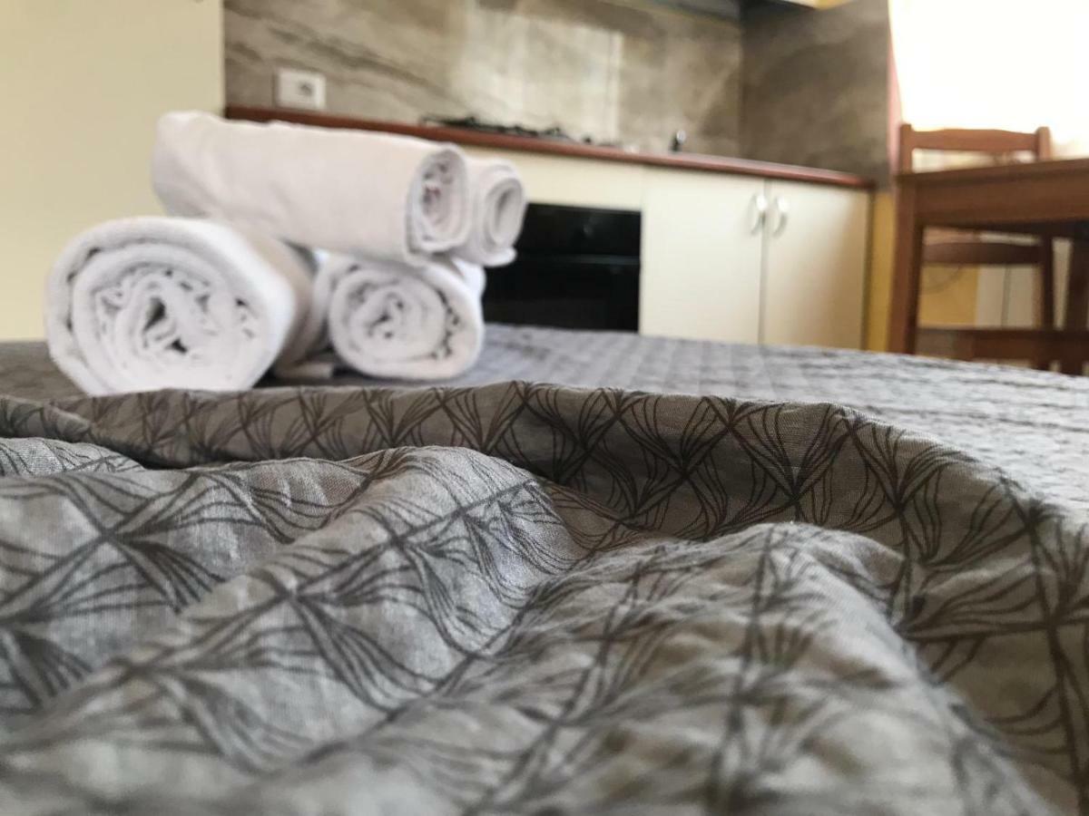 Apartmán Dormi Oradea Exteriér fotografie