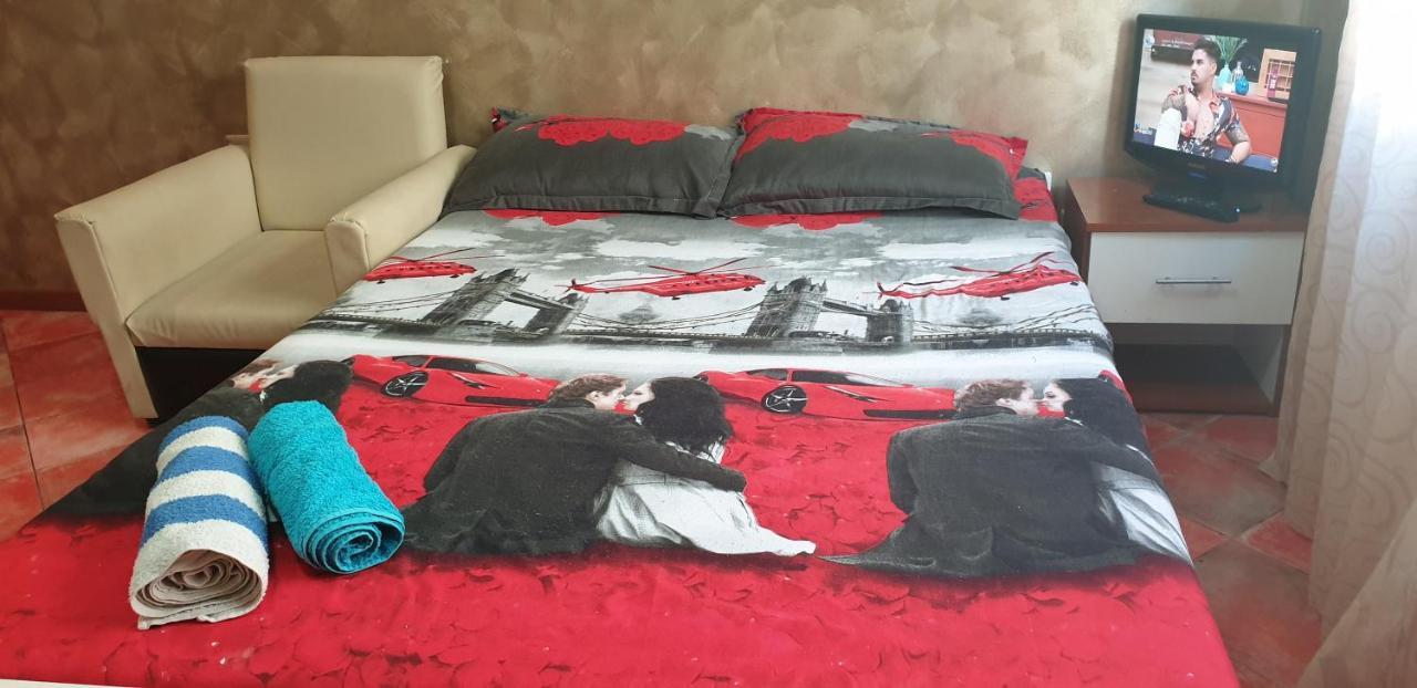 Apartmán Dormi Oradea Pokoj fotografie