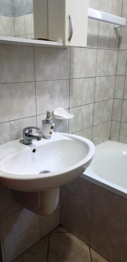 Apartmán Dormi Oradea Pokoj fotografie